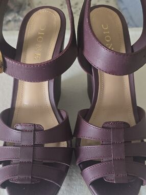 Women's Burgundy New Wedge   Heel, Sz 9